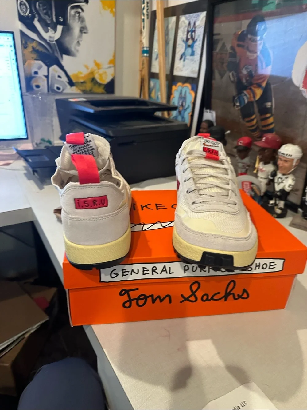 Nike General Purpose Shoe - Cream & Yellow with Red Accents